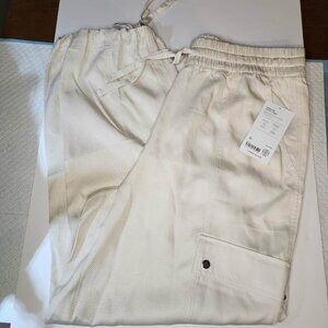 Athleta Women's Beige Celestial Utility Cargo Pants Size Large NWT